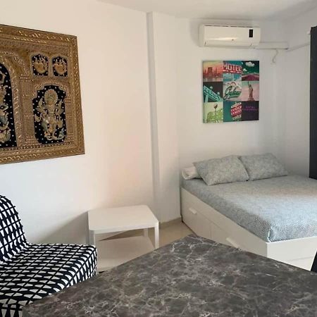 Apartment In Torremolinos Close To Beach Exterior photo