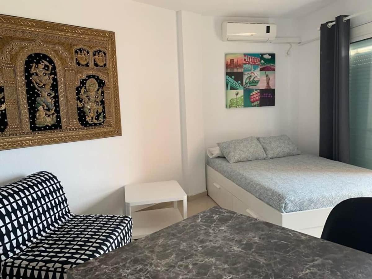 Apartment In Torremolinos Close To Beach Exterior photo